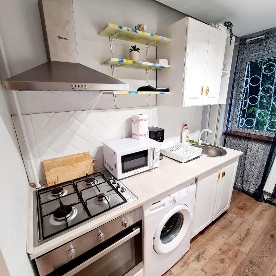 My Cozy Nest - 2 Rooms Apartment Тиргу-Муреш Екстер'єр фото